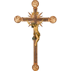Cristo Barroco en cruz con Evangelistas y rayos